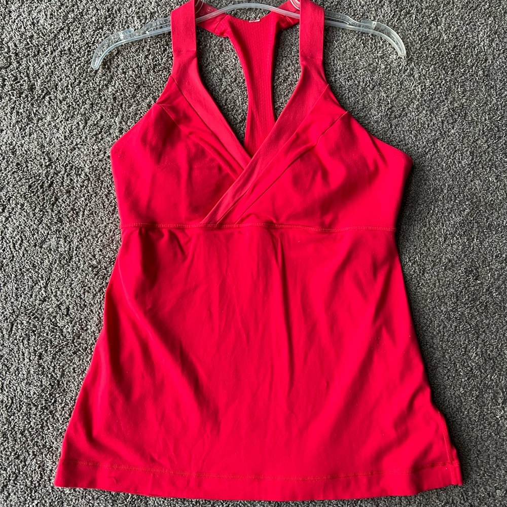 Lululemon red tank
